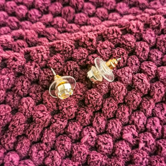 Kendra Scott Gold and White Earrings - Picture 3 of 3